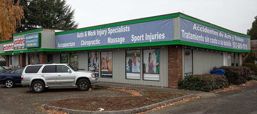 Chiropractor Salem Clinic exterior building.