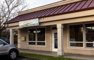 South East Portland Chiropractic Clinic exterior building and front door.