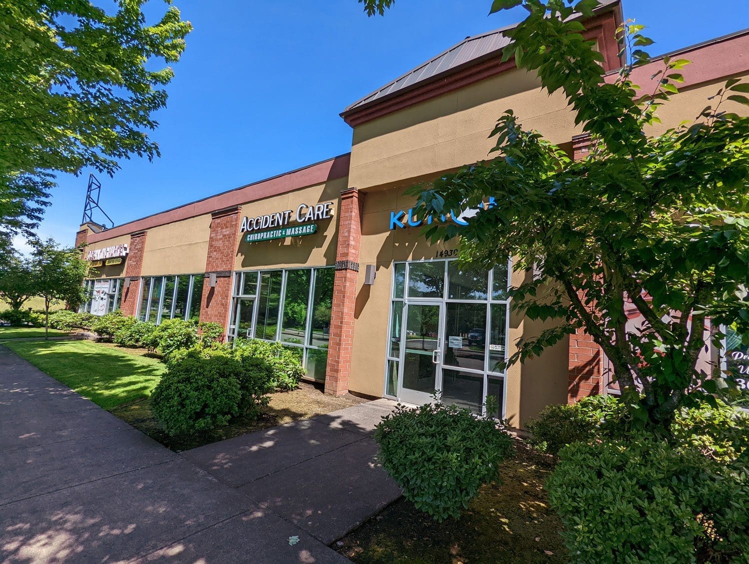 East Vancouver Accident Care Chiropractic building.