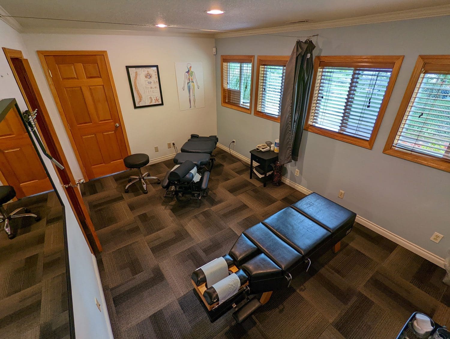 Hillsboro Accident Care Chiropractic & Massage treatment room.