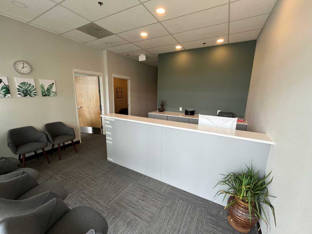 Accident Care Chiropractic Oregon CIty, OR Front Desk